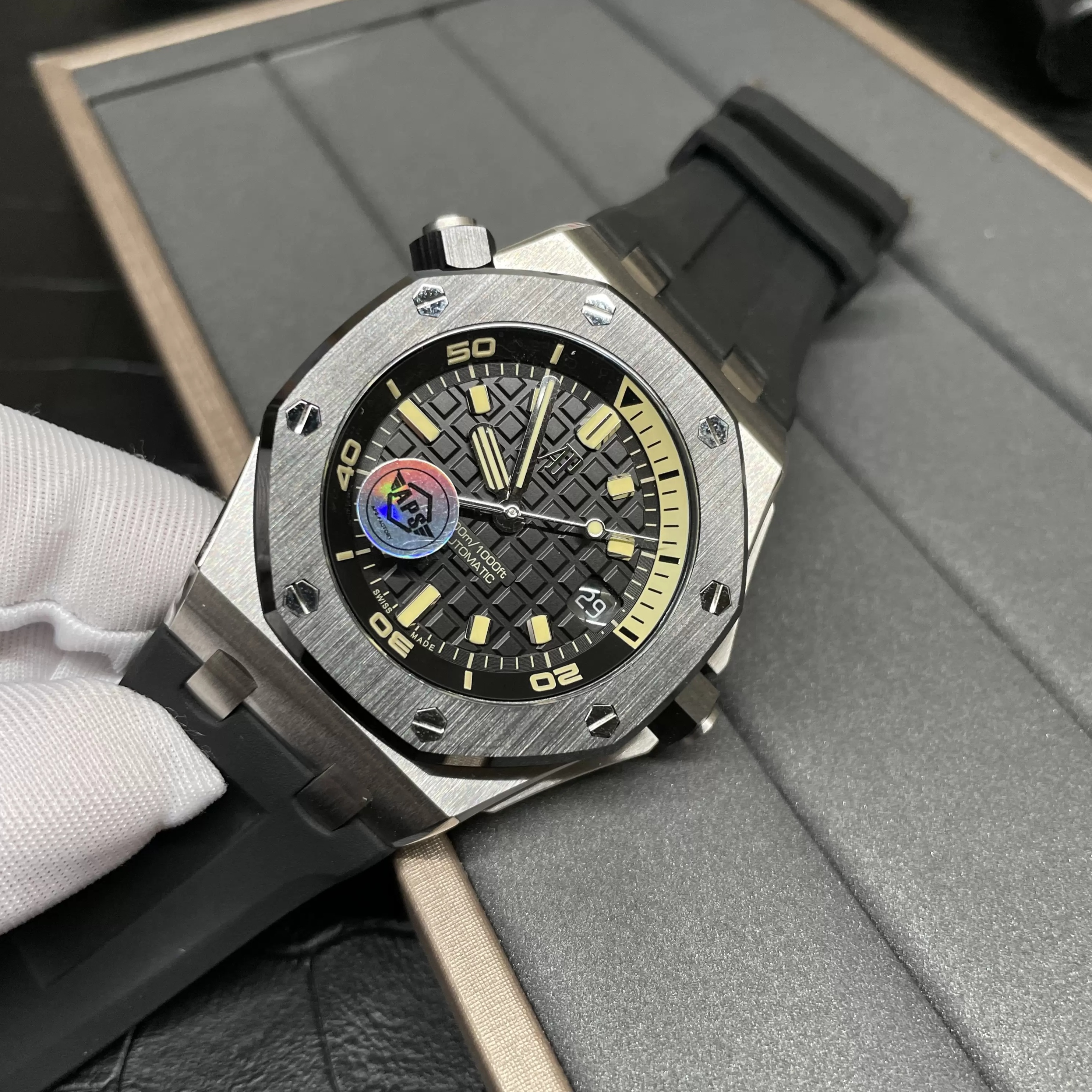 최고퀄 APS공장 오데마피게 오프쇼어 다이버 블랙 다이얼 러버밴드 42mm 15720
