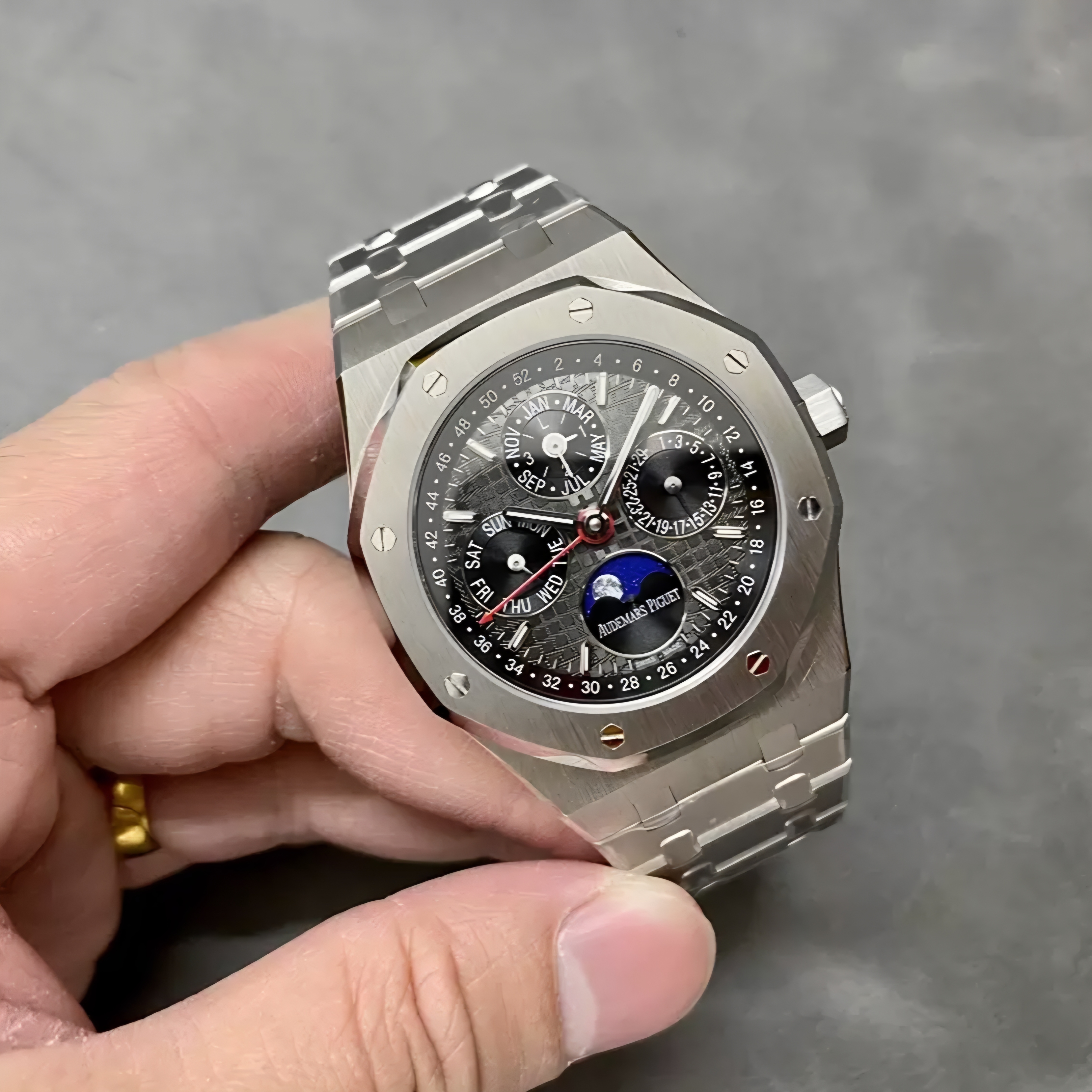 최고퀄 BBR공장 오데마피게 로얄오크 퍼페츄얼 캘린더 블랙 다이얼 41mm 26754