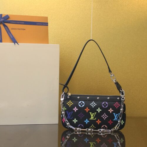 루이비통 LV x TM 포쉐트 악세수아 기타 모노그램 캔버스 M13663