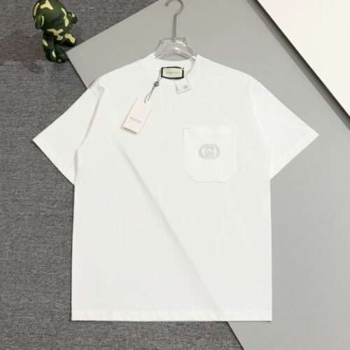 구찌 GG 자수 패치 포켓 반팔 티셔츠 화이트