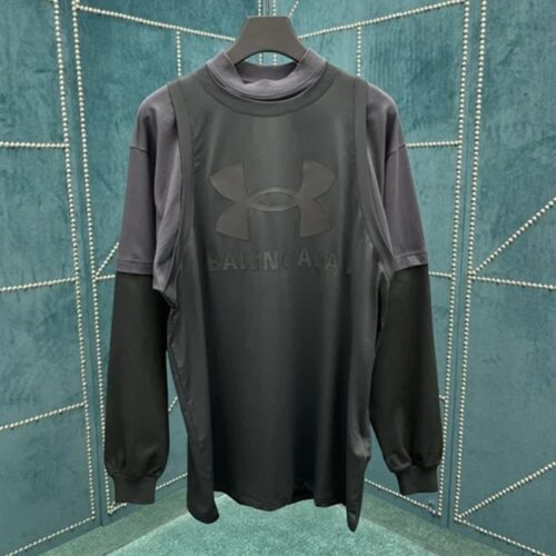 발렌시아가 언더아머® 트리플 레이어드 티셔츠 블랙