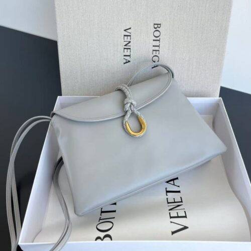 보테가베네타 리베르타 레더 숄더백 라이트 그레이 806034