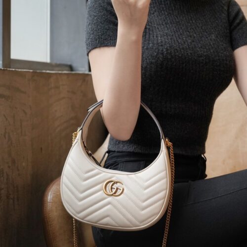 구찌 GG 마몽 하프문 쉐입 미니백 화이트 699514