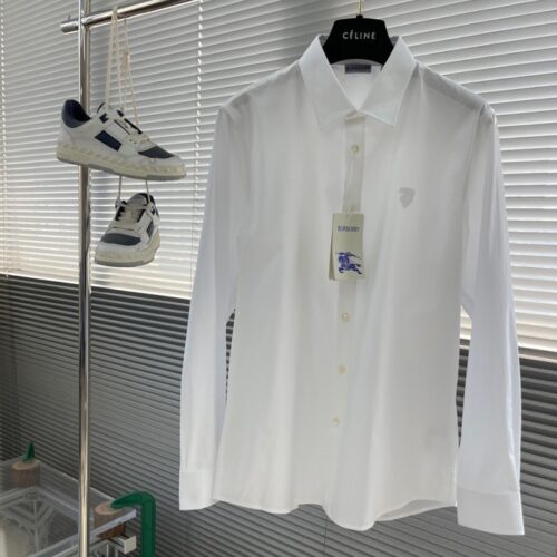 버버리 뉴 자수 스몰로고 셔츠