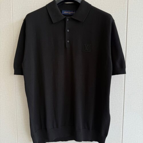 루이비통 자수로고 코튼 폴로 반팔 티셔츠 블랙