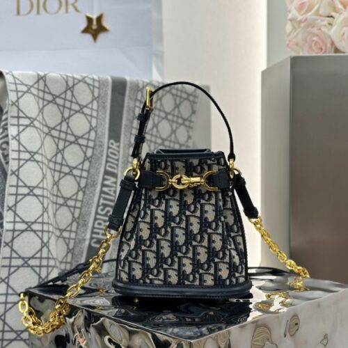 디올 쎄디올 버킷백 스몰 M2272