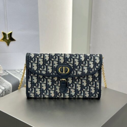 디올 바비 이스트웨스트 체인 파우치 블루 디올 오블리크 자카드