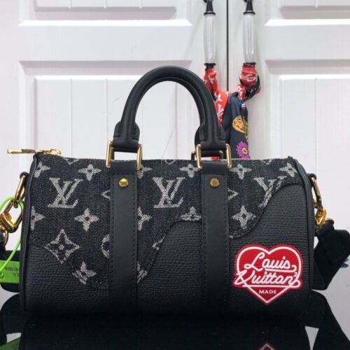 루이비통 x 니고 키폴 XS 모노그램 블랙 데님 M81010