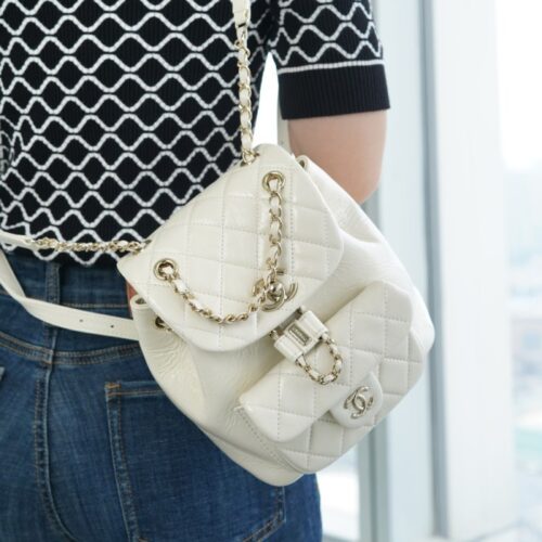 팬더샵 샤넬 22C 듀마 백팩 화이트