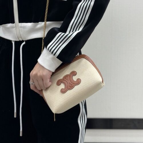 셀린느 25SS 트리오페 클러치 체인백 캔버스 10E382