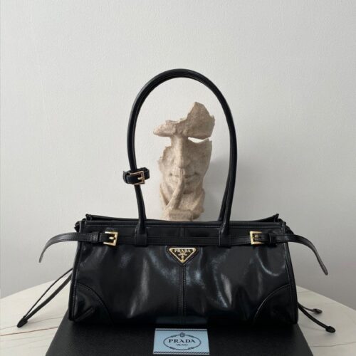 프라다 미디엄 가죽 핸드백 1BA426