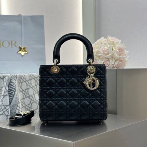 디올 미디엄 레이디백 까나쥬 블랙