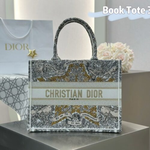 디올 미디엄 북 토트백 어라운드 더 월드 모티프 자수 라떼 골드