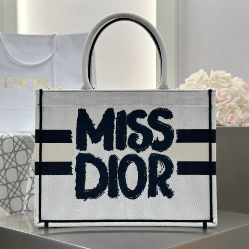 디올 미디엄 북 토트백 그래피티 화이트 블루