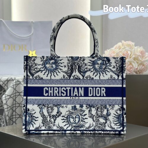 디올 미디엄 북 토트백 화이트 네이비 블루 쏠레이