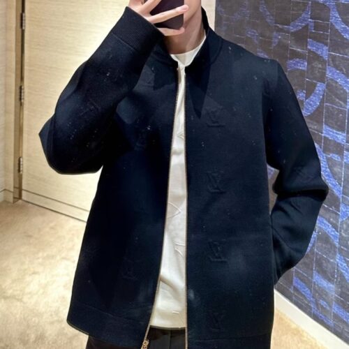 루이비통 엠보스드 테크니컬 울 블루종