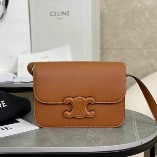 셀린느 트리오페 캔버스 박스 숄더백 미디엄 탄 199223