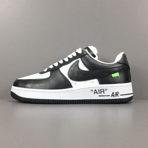 루이비통 X 나이키 에어 포스 1 화이트 / 블랙
