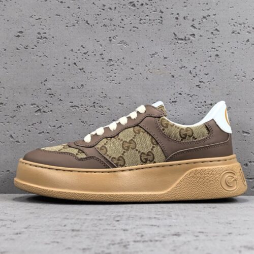 구찌 오리지널 GG 로우탑 스니커즈 브라운