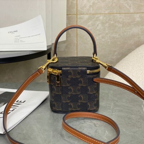 셀린느 미니 베니티 케이스 트리옹프 캔버스 탄 10J762