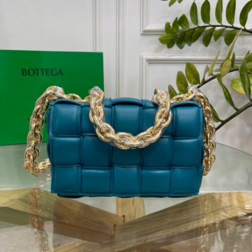 보테가베네타 더 체인 카세트 인트레치아토 가죽 백 네이비