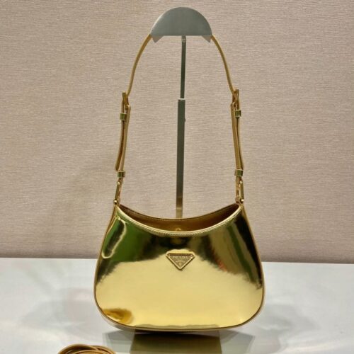 프라다 클레오 브러시드 가죽 숄더백 골드