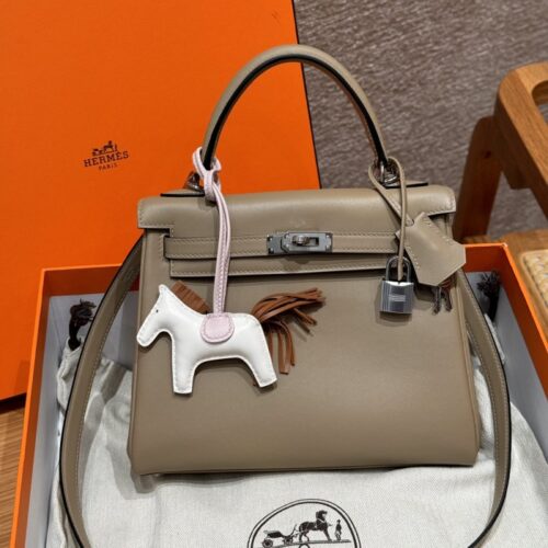 올수공 에르메스 켈리 25 8Q/Beige Marfa M4/Gris pale 스위프트 가죽 실버 하드웨어