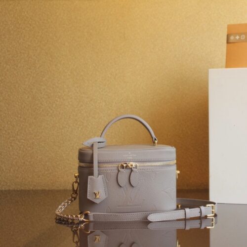 루이비통 베니티 PM 모노그램 앙뜨렝뜨 투르텔