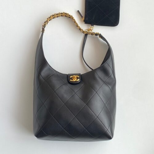 샤넬 25SS 라지 호보 백 램스킨, 골드 메탈